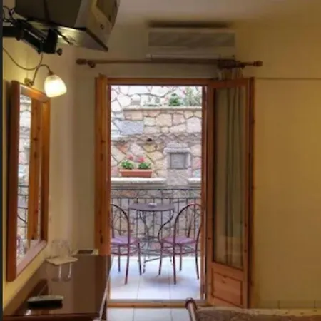 Pitho Отель Дельфы