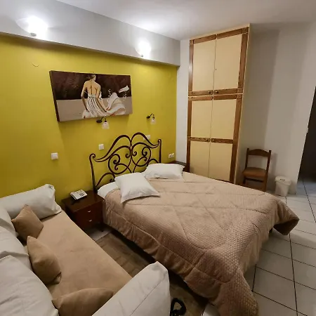 Ξενοδοχείο Pitho 3*