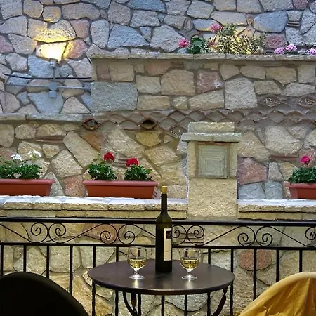 Pitho Ξενοδοχείο 3*